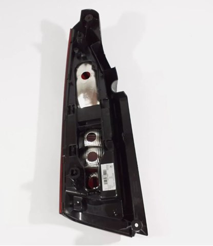 Lanterna traseira direita 9820555280 Peugeot/Citroen