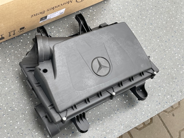 Caixa de filtro de ar A4475280206 Mercedes