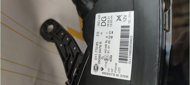 Luz esquerda 260600479R Renault (RVI)