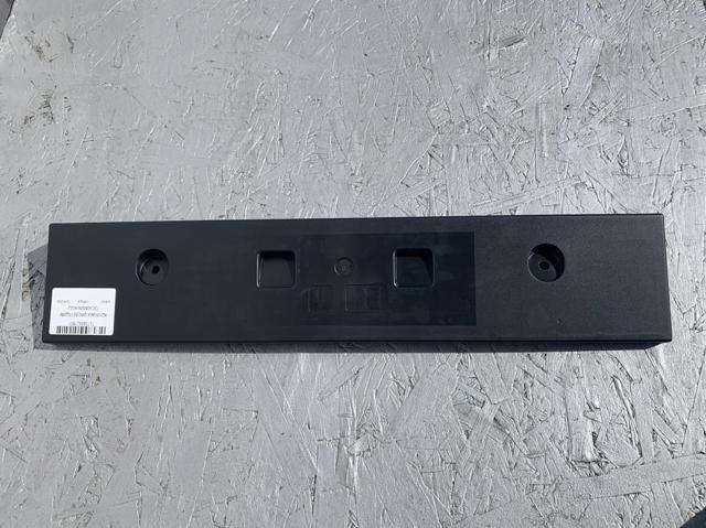 Compre 962105NK0A Nissan/Infiniti Painel de fixação de matrícula dianteira