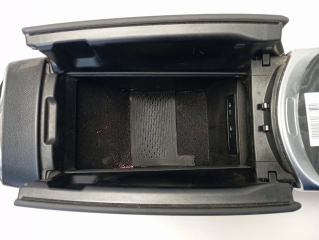  Mercedes A2056806811