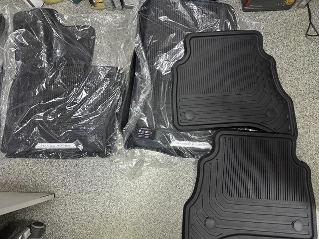 Tapetes dianteiros + traseiros, kit VPLKS0627 Land Rover