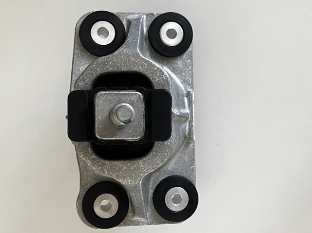  Land Rover LR123907