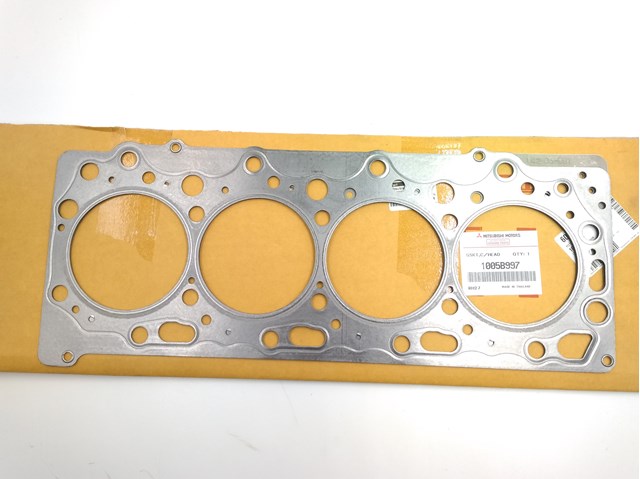 1005B997 Mitsubishi Vedante de cabeça de motor (CBC)