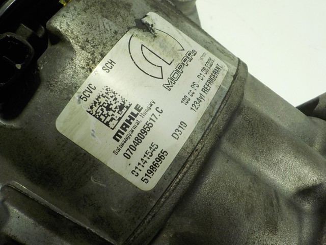 Compressor de aparelho de ar condicionado 51986965 Fiat/Alfa/Lancia