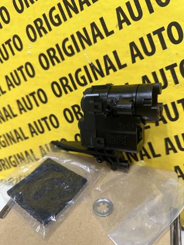Motor de acionamento do lente do espelho de retrovisão esquerdo KDY06915Z Mazda
