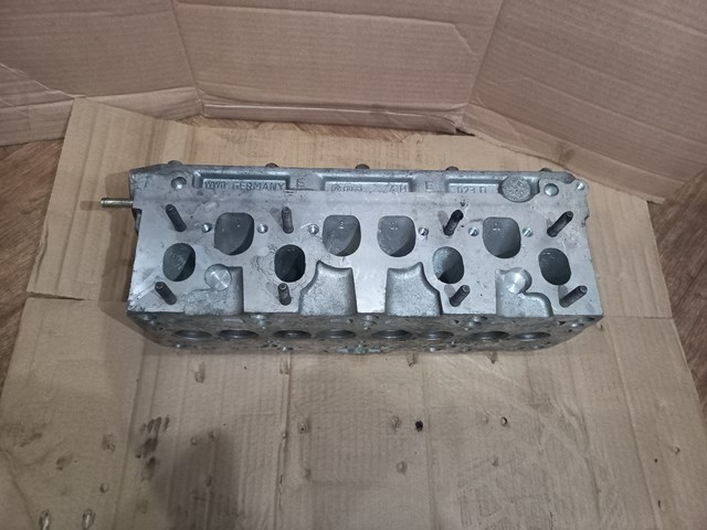 Cabeça de motor (CBC) 038103373 VAG
