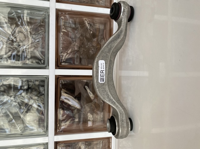Compre 33308834820 BMW Braço oscilante transversal direito de suspensão traseira