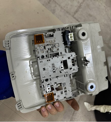 KD4569971 Mazda Quebra-luz de iluminação de salão (de cabina)