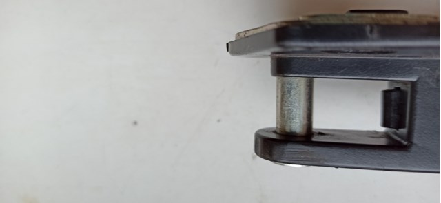 8176350 BMW Gozno de garra (parte complementar) de fecho da porta dianteira