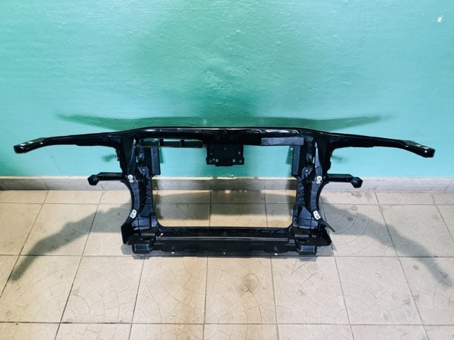 Suporte do radiador montado (painel de montagem de fixação das luzes) PVW30045A Signeda