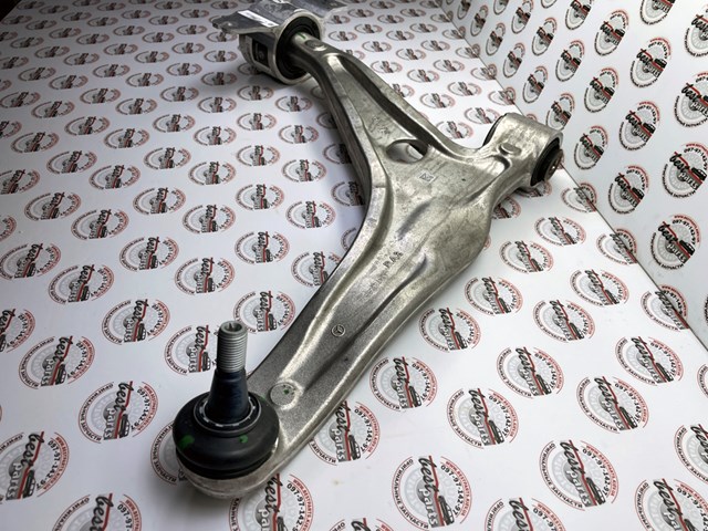 Braço oscilante inferior direito de suspensão dianteira Mercedes A2473308802 preço, a partir de 240,34 USD