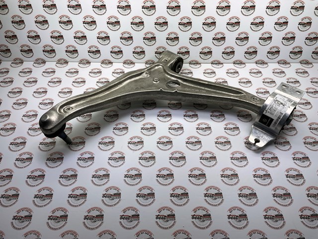 A2473308802 Mercedes Braço oscilante inferior direito de suspensão dianteira