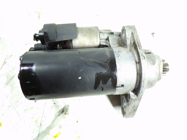 Motor de arranco 0001123012 VAG