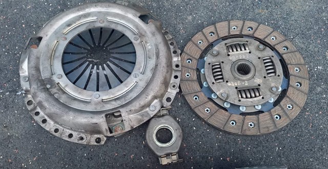 Kit de embraiagem (3 peças) Sachs 3000116002 preço, a partir de 115,10 USD