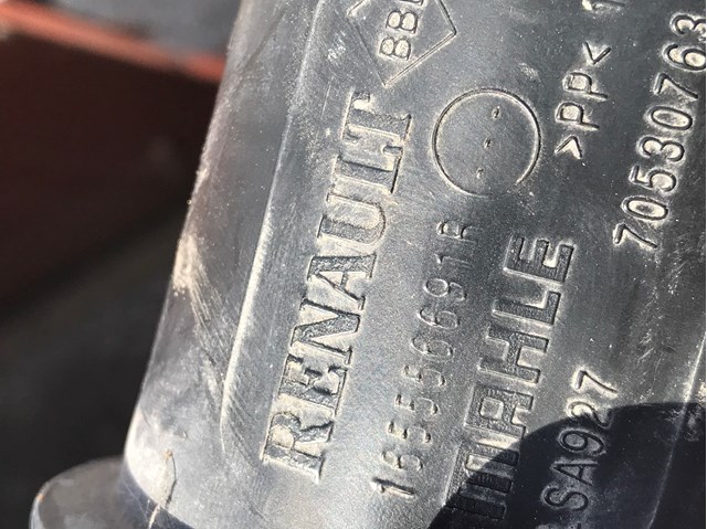 Cano derivado de ar, entrada de filtro de ar Renault (RVI) 165556691R