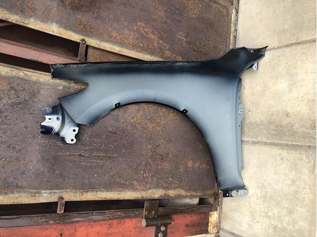 Compre BDMT52110 Mazda Pára-lama dianteiro direito