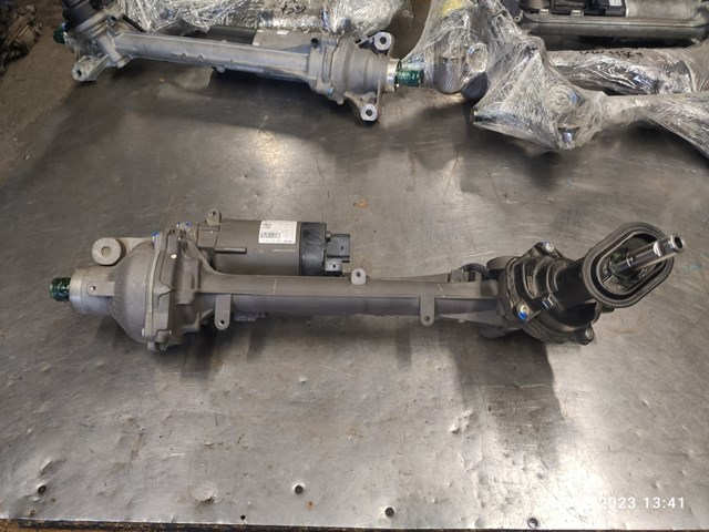 Compre 5QB423050BA VAG Cremalheira da direção