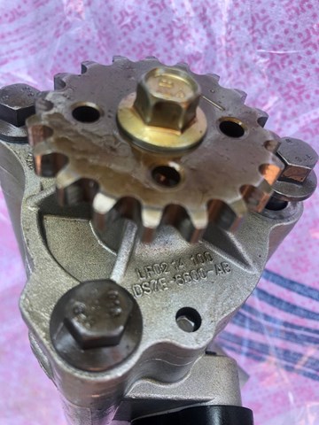 Bomba de óleo Ford LF0214100