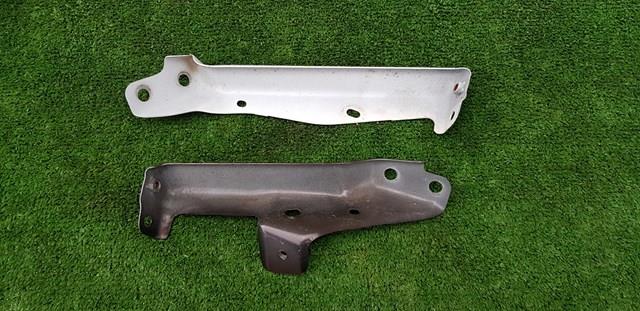 Consola dianteira de fixação do pára-lama dianteiro esquerdo F41C14CLAA Nissan/Infiniti