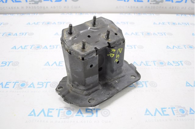 622105AA0A Nissan/Infiniti Consola de reforçador do pára-choque dianteiro