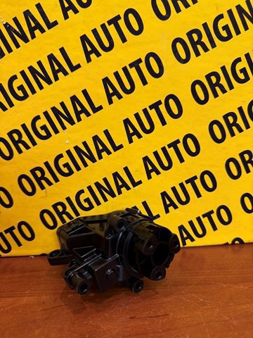 Motor do mecanismo de dobradura de espelhos KBY06916ZB Mazda