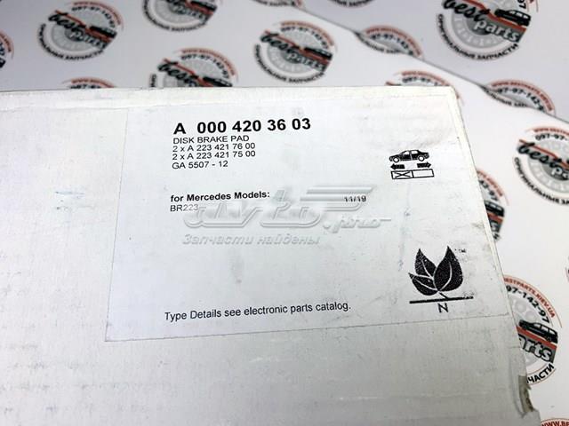 Sapatas do freio dianteiras de disco Mercedes A0004203603