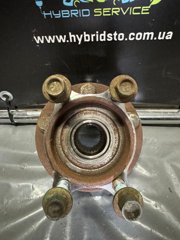 Pino moente (extremidade do eixo) traseiro esquerdo Mazda K0702612X