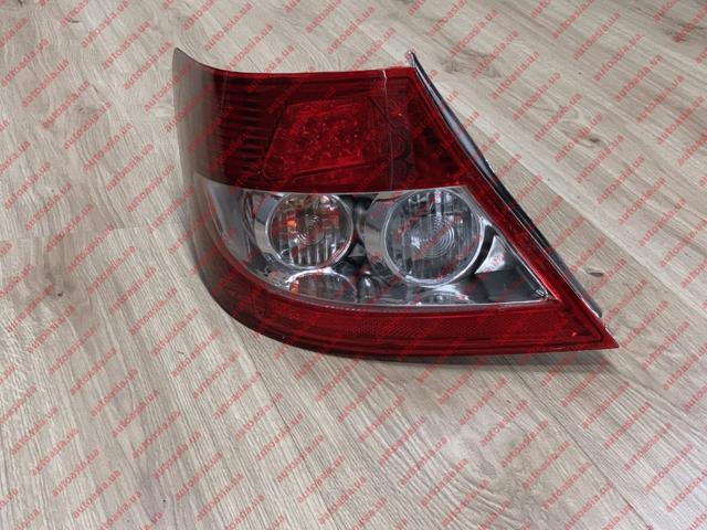 Lanterna traseira esquerda 4133100 BYD