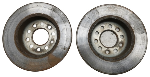 Sapatas do freio traseiras de disco 7T0698451A VAG