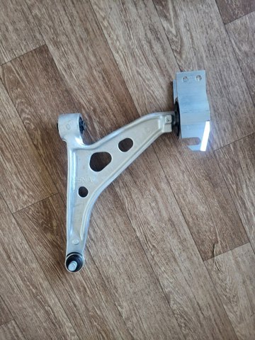 Compre 545015NA1A Nissan/Infiniti Braço oscilante inferior esquerdo de suspensão dianteira