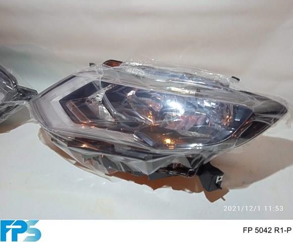 Luz esquerda Tempest 0374631R1C