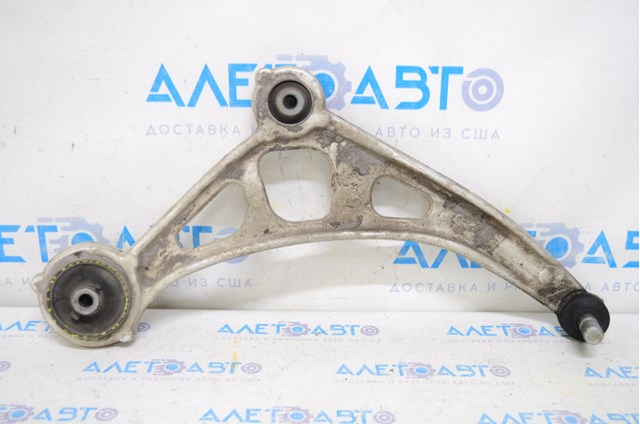545005AA0B Nissan/Infiniti Braço oscilante inferior direito de suspensão dianteira