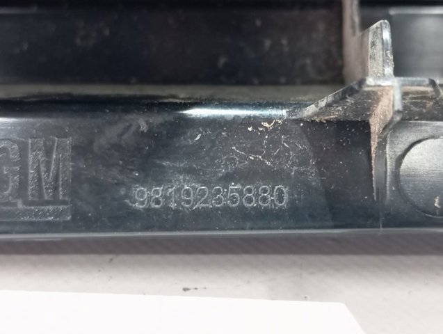 9819235880 Opel Lanterna traseira esquerda