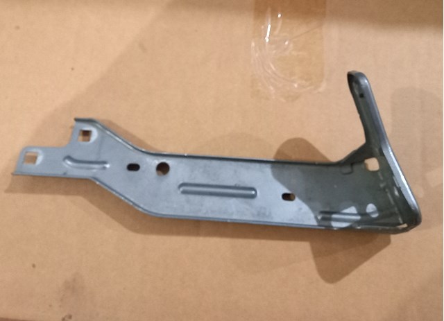 Consola dianteira de fixação do pára-lama dianteiro esquerdo Fiat/Alfa/Lancia 50532789 preço, a partir de 64,47 USD