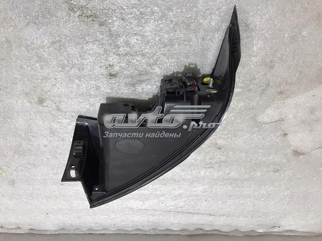Lanterna traseira esquerda LR072649 Land Rover