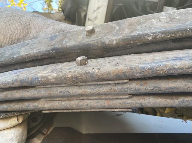Suspensão de lâminas dianteira Mercedes A9433200202 preço, a partir de 1511,12 USD