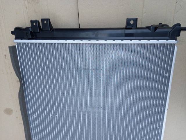 Radiador de esfriamento de motor Doowon 253101D210 preço, a partir de 247,10 USD
