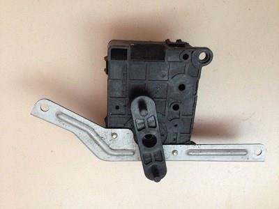 H400730530 Hyundai/Kia Acionamento de comporta de forno
