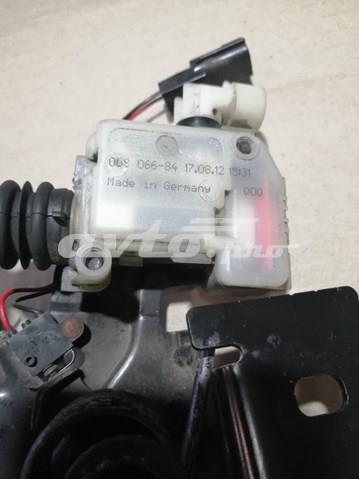 Fecho da capota Tesla Model S  5YJS