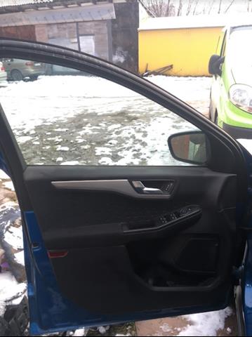 Compre Porta dianteira esquerda Ford Escape 3