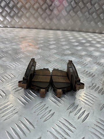 Compre D40606RA0A Nissan/Infiniti Sapatas do freio traseiras de disco