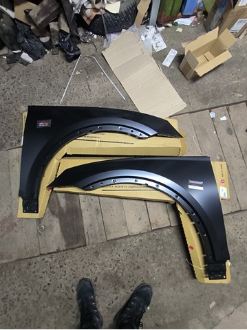 Compre 13X402 Polcar Pára-lama dianteiro direito