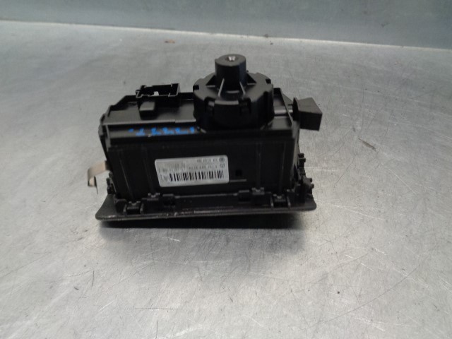 Comutador das luzes no "painel de instrumentos" Mercedes A1645453004 preço, a partir de 65,29 USD