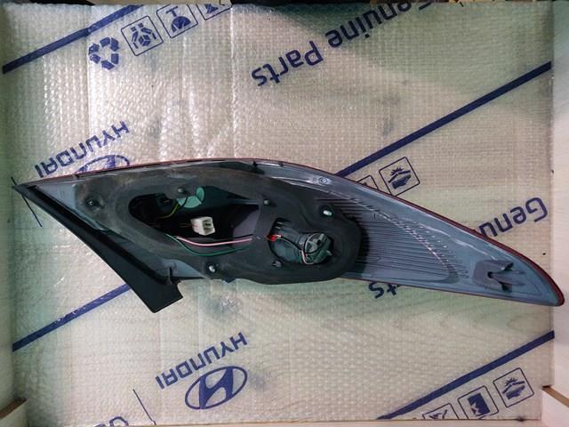 924024L030 Hyundai/Kia Lanterna traseira direita