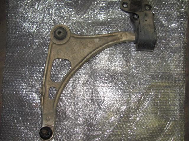 Braço oscilante inferior esquerdo de suspensão dianteira 51360TZ5A10 Honda
