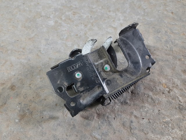 Compre 7431369 BMW Fecho da capota esquerdo