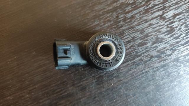Braçadeira de plástico universal PA66GF30 Nissan/Infiniti