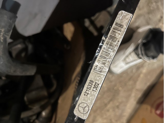 1215339 Mercedes 