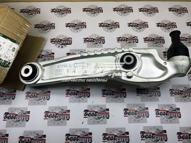 Braço oscilante inferior esquerdo de suspensão dianteira LR090504 Land Rover